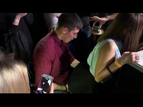 ❤️ Bir Rus gece kulübünde gerçek seks. 18 yaşındaki Rus kız anüs ve vajinada bir gece kulübünde becerdin ❤ Süper seks tr.filmexxx18.ru ❌❤